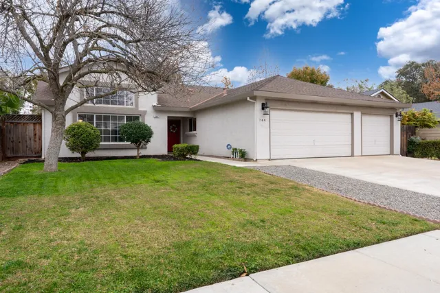 $525,000 | 744 Bluff Drive, Los Banos, CA 93635
