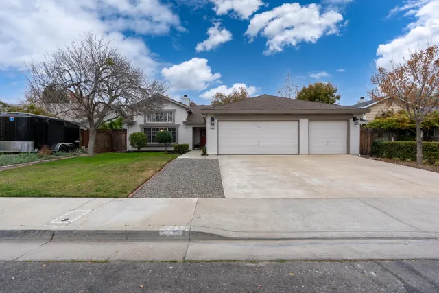 $525,000 | 744 Bluff Drive, Los Banos, CA 93635