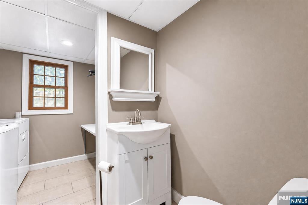12 River Road Oak Ridge, NJ 07438 - Photo 11 of 36