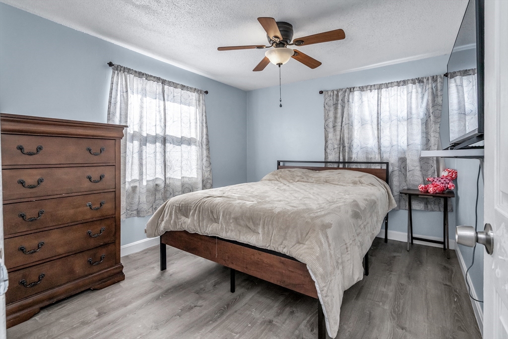 7-9 Carleton Court Methuen, MA 01844 - Photo 22 of 40