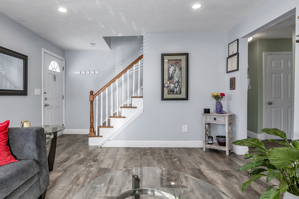 7-9 Carleton Court Methuen, MA 01844 - Photo 7 of 40