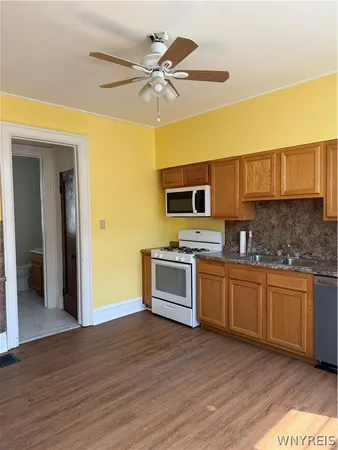 $1,400 | 1015 Elmwood Avenue, Unit 2, Buffalo, NY 14222