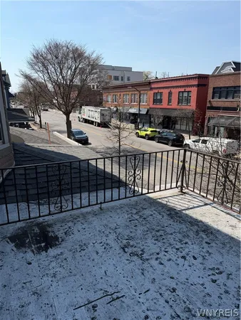$1,400 | 1015 Elmwood Avenue, Unit 2, Buffalo, NY 14222