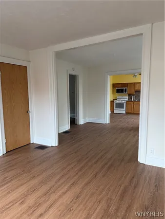 $1,400 | 1015 Elmwood Avenue, Unit 2, Buffalo, NY 14222