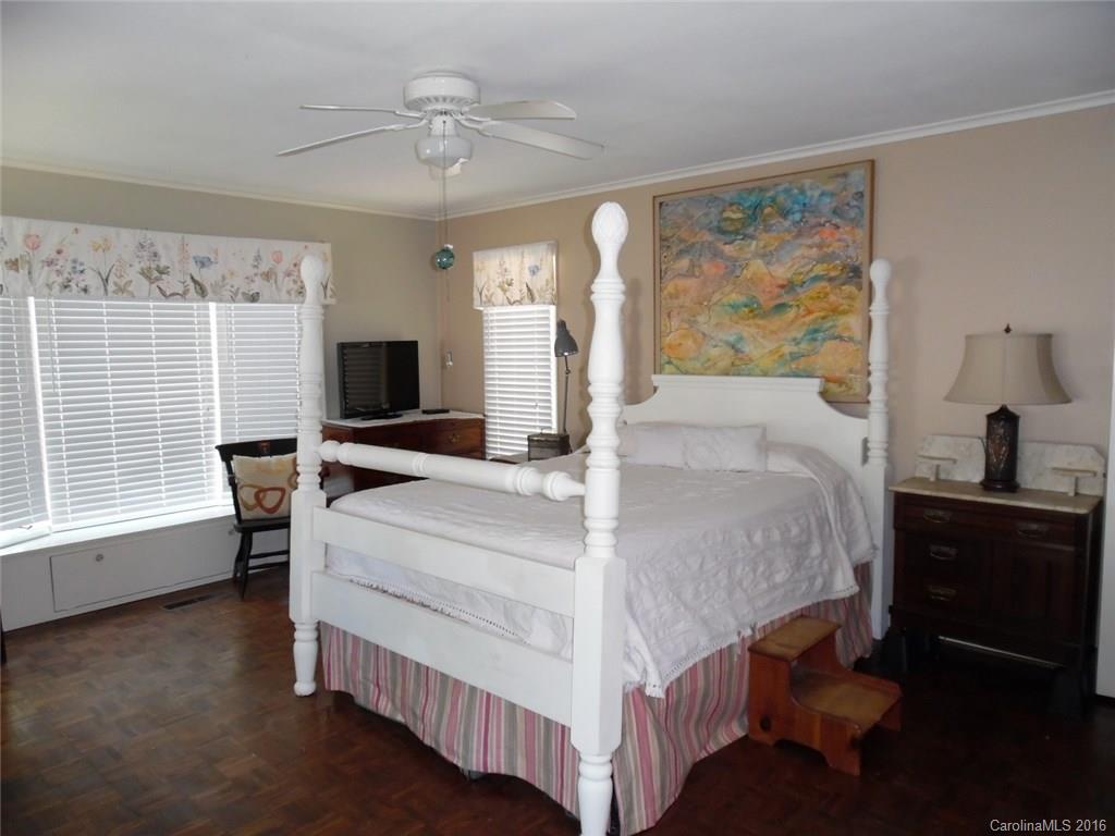 255 Beau Valley Road, Unit 4 Tryon, NC 28782 - Photo 12 of 16 Gallery Image 12