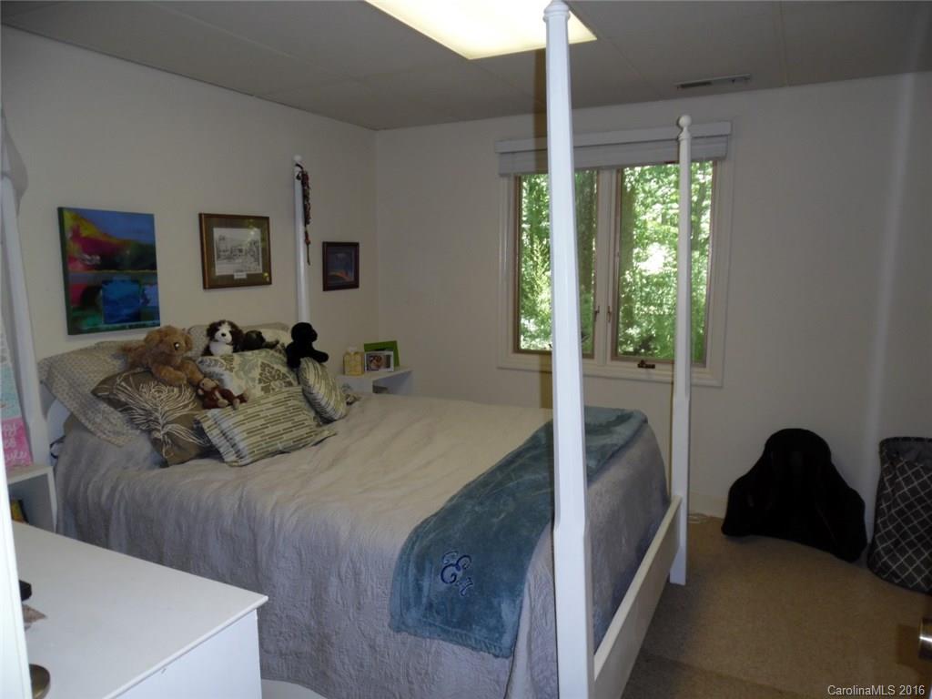 255 Beau Valley Road, Unit 4 Tryon, NC 28782 - Photo 14 of 16 Gallery Image 14