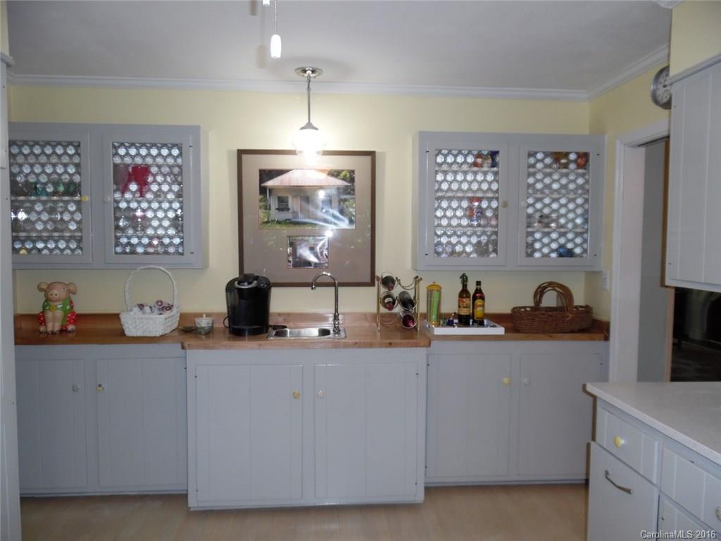 255 Beau Valley Road, Unit 4 Tryon, NC 28782 - Photo 6 of 16 Gallery Image 6