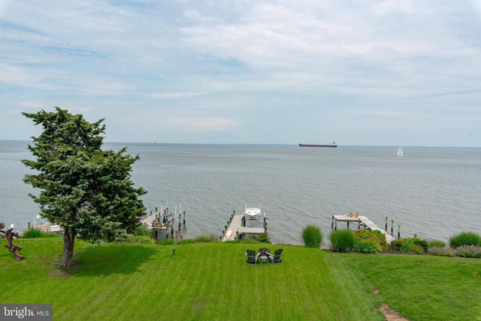 Watch the ships go by!