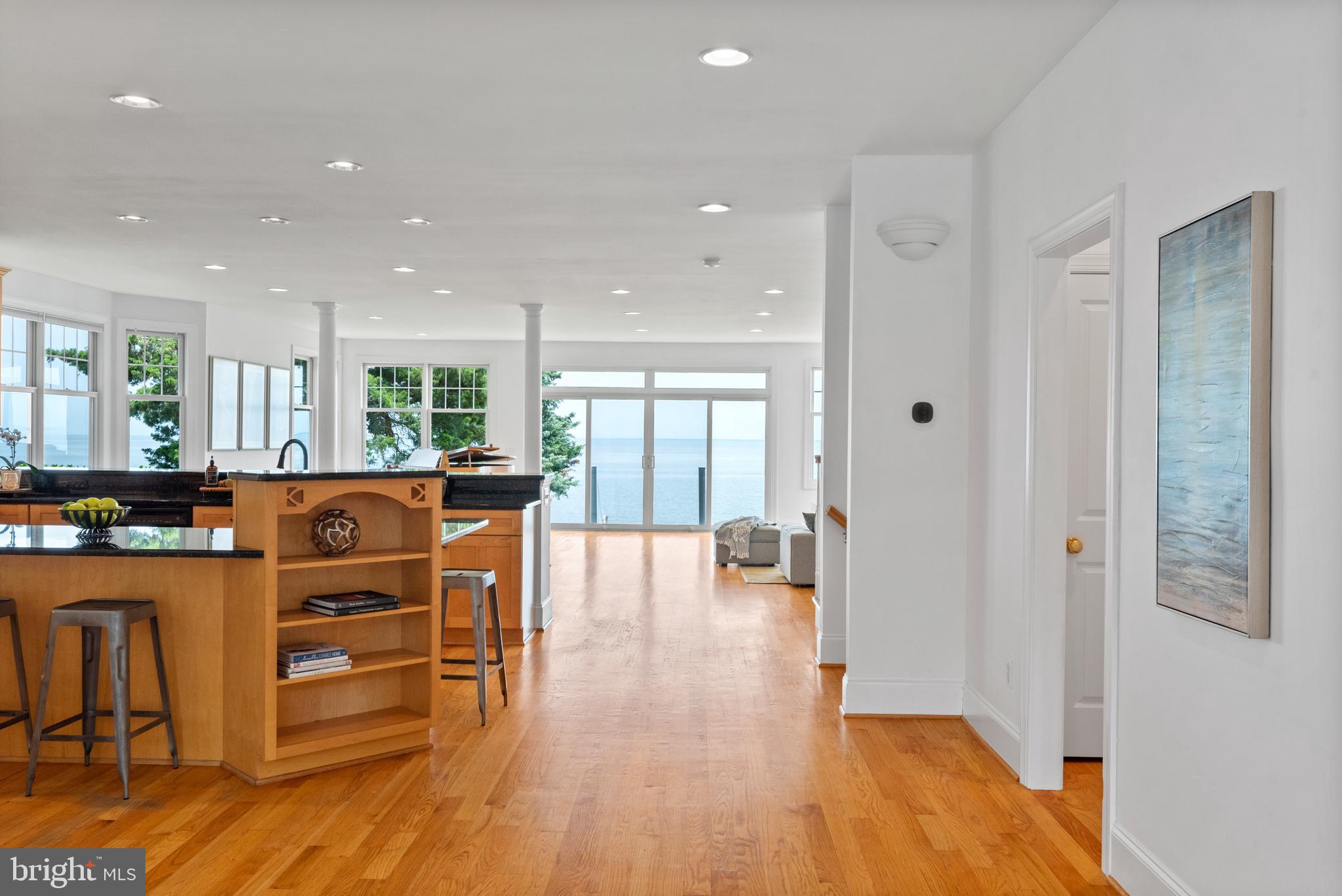 2015 Chesapeake Road Annapolis, MD 21409 - Photo 27 of 72 Light bright and open.