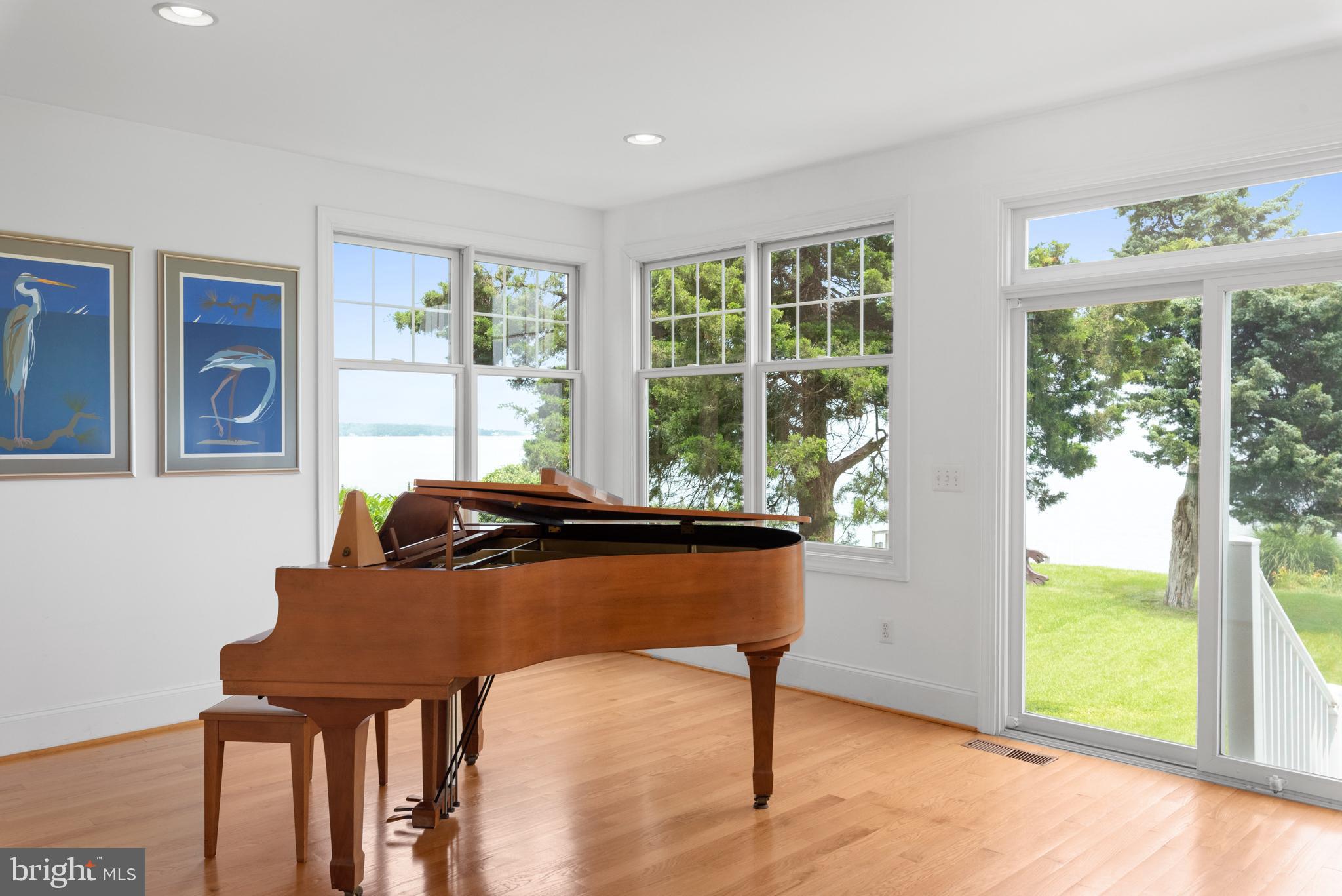 2015 Chesapeake Road Annapolis, MD 21409 - Photo 29 of 72 Room for a Grand Piano.