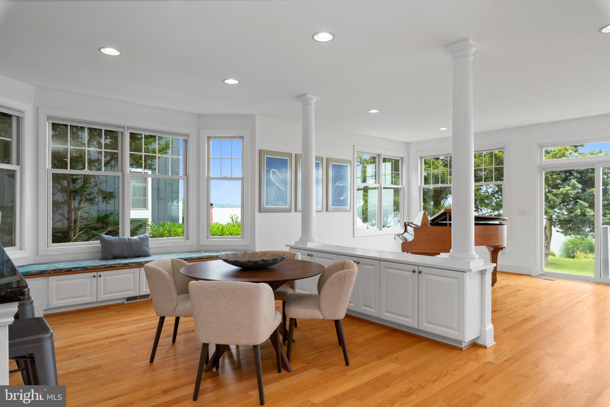 2015 Chesapeake Road Annapolis, MD 21409 - Photo 31 of 72 Meals just taste better with a view.