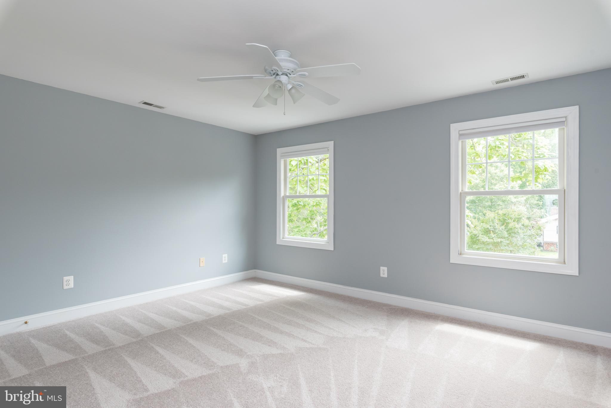 2015 Chesapeake Road Annapolis, MD 21409 - Photo 55 of 72 Large and Bright.