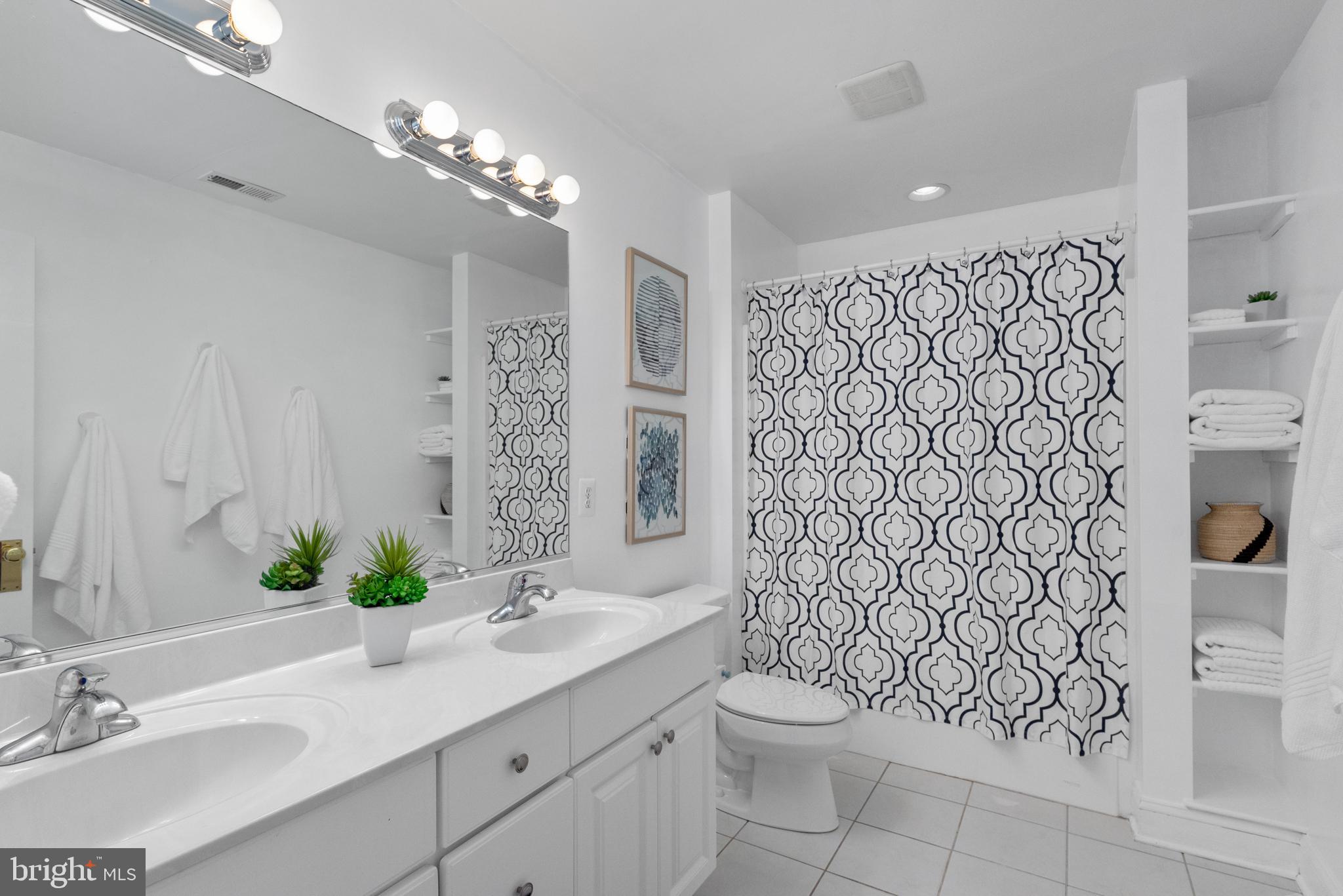 2015 Chesapeake Road Annapolis, MD 21409 - Photo 57 of 72 Upper Level Bath