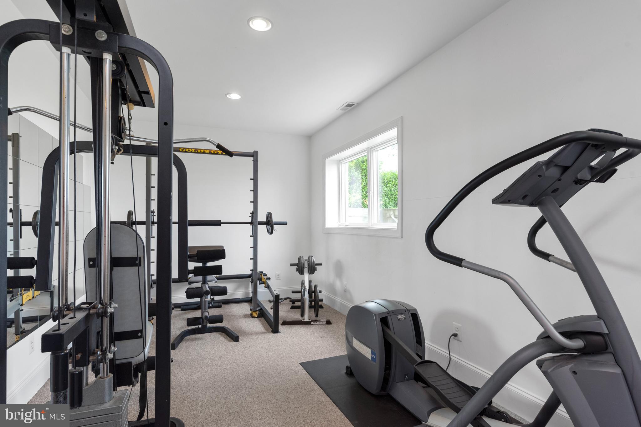 2015 Chesapeake Road Annapolis, MD 21409 - Photo 59 of 72 Workout area.