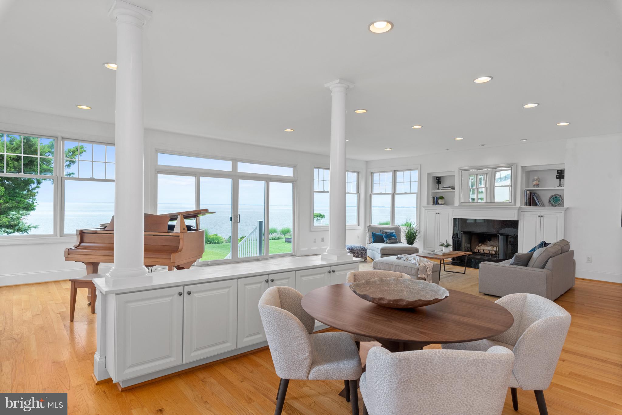 2015 Chesapeake Road Annapolis, MD 21409 - Photo 9 of 72 Large living spaces!