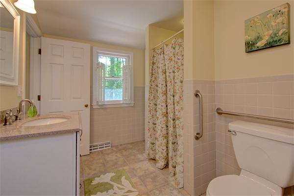 27 Teresa Road Hopkinton, MA 01748 - Photo 20 of 30 Gallery Image 20