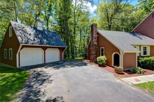 27 Teresa Road Hopkinton, MA 01748 - Photo 3 of 30 Gallery Image 3