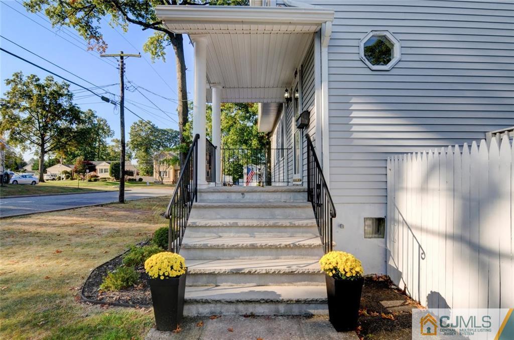 194 East Cliff Road Colonia, NJ 07067 - Photo 20 of 22 a view of a pathway of a building