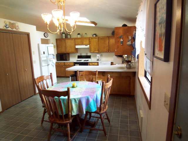 19807 South Cheney Plaza Road Cheney, WA 99004 - Photo 4 of 9 Gallery Image 4