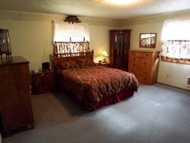 19807 South Cheney Plaza Road Cheney, WA 99004 - Photo 6 of 9 Gallery Image 6