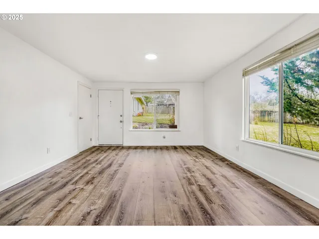 $295,000 | 8196 Southwest Shenandoah Way, Tualatin, OR 97062