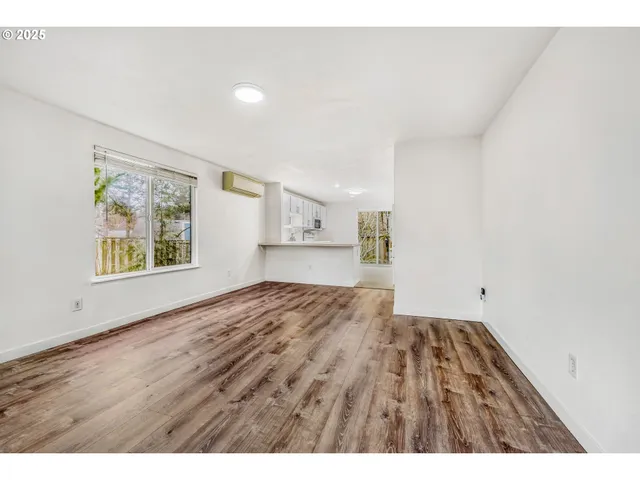 $295,000 | 8196 Southwest Shenandoah Way, Tualatin, OR 97062