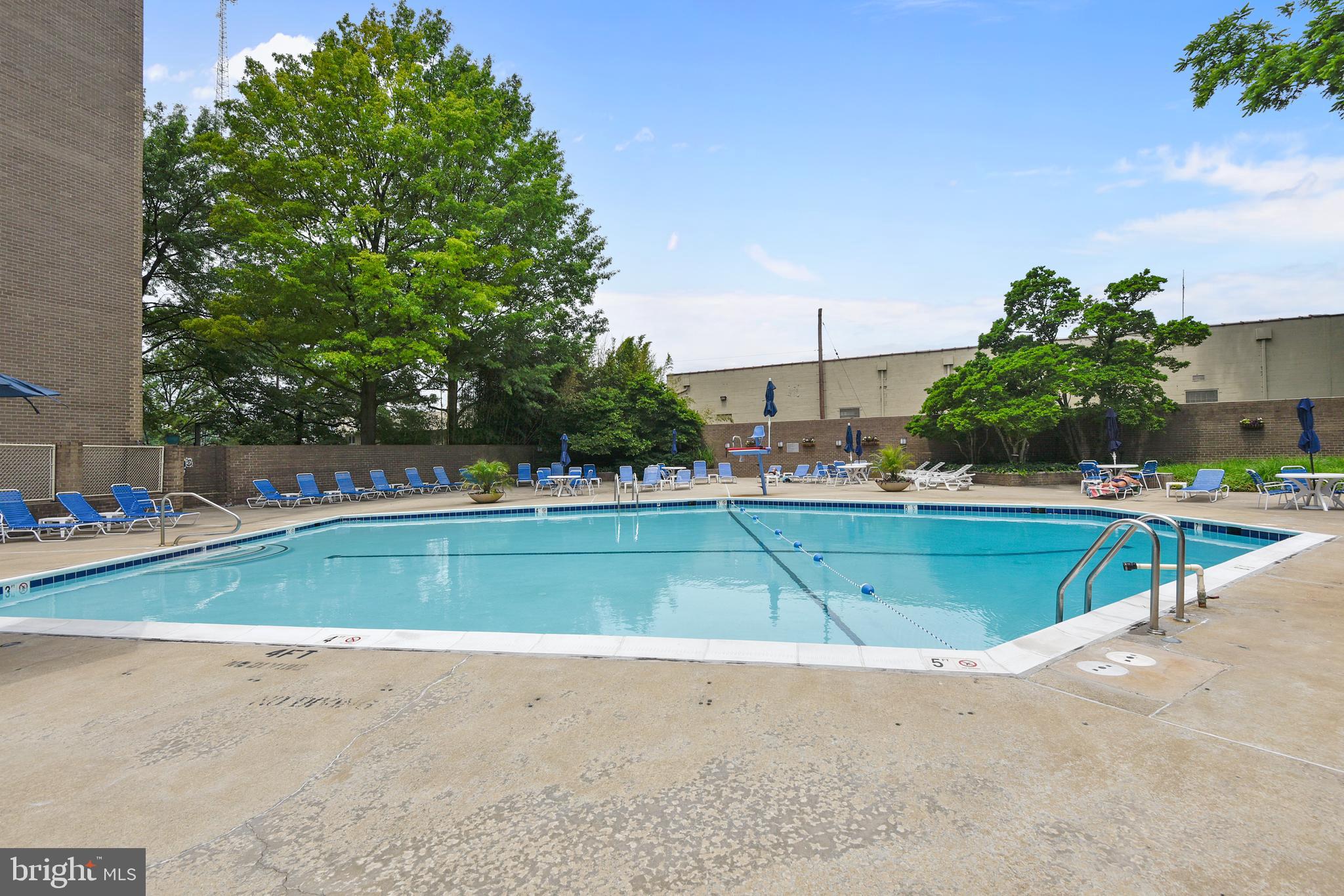 5101 River Road, Unit 1507 Bethesda, MD 20816 - Photo 33 of 36 POOL