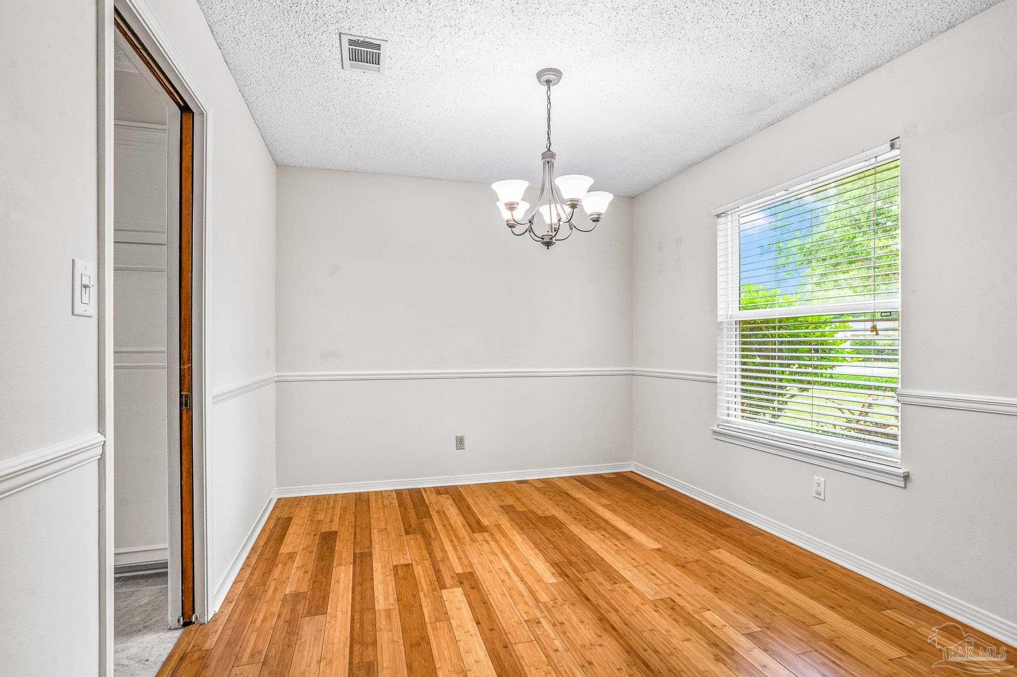 4215 April Road Pensacola, FL 32504 - Photo 14 of 49 Gallery Image 14