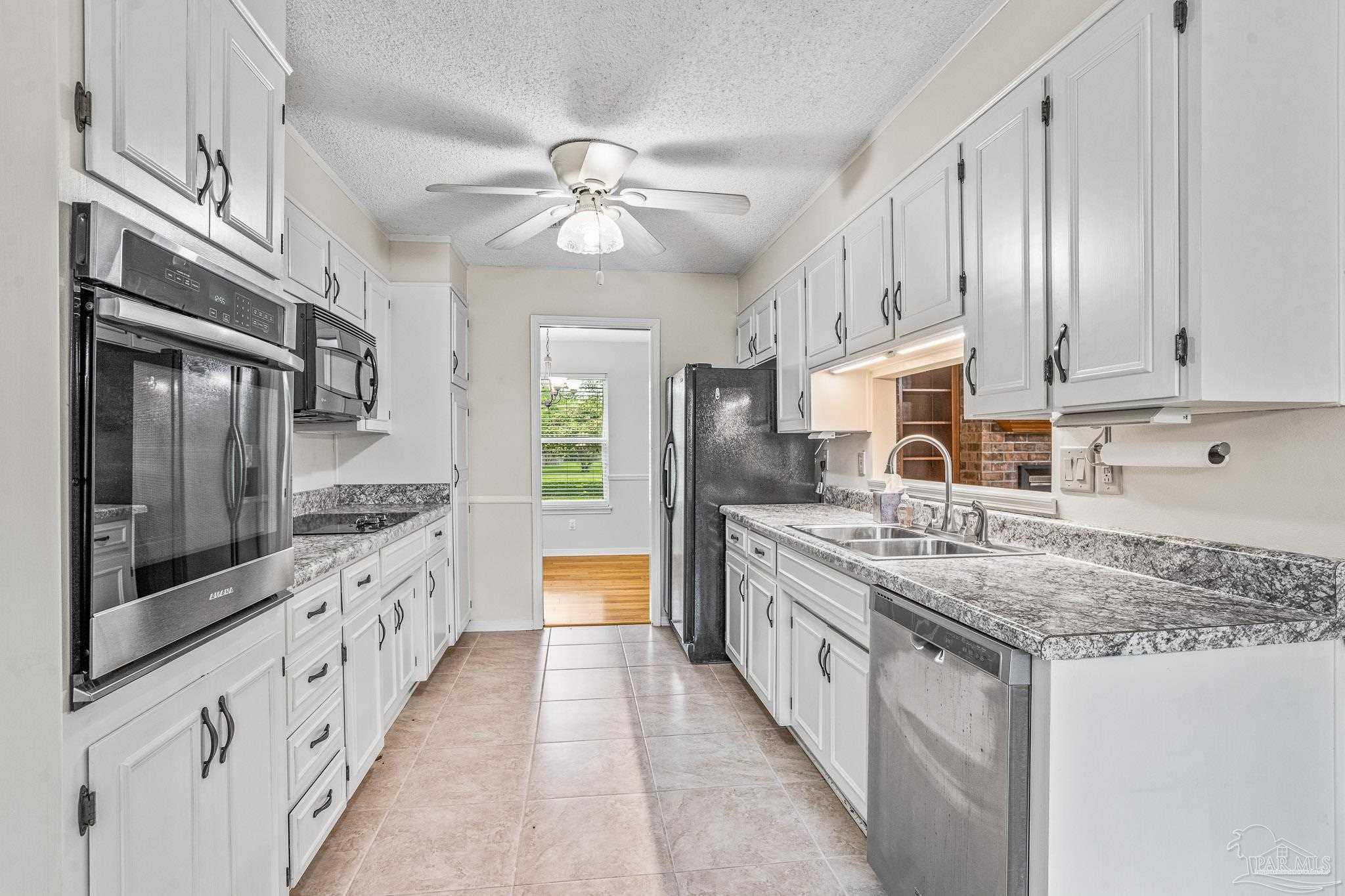 4215 April Road Pensacola, FL 32504 - Photo 18 of 49 Gallery Image 18