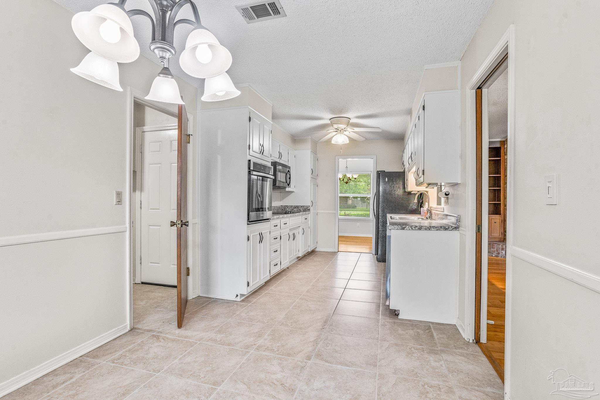 4215 April Road Pensacola, FL 32504 - Photo 20 of 49 Gallery Image 20