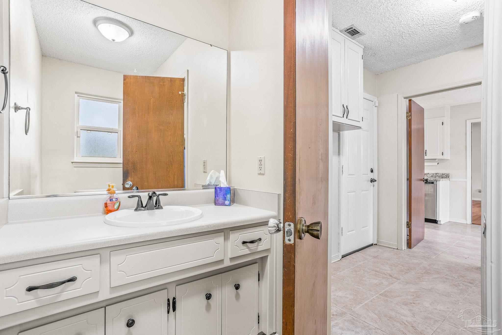 4215 April Road Pensacola, FL 32504 - Photo 23 of 49 Gallery Image 23