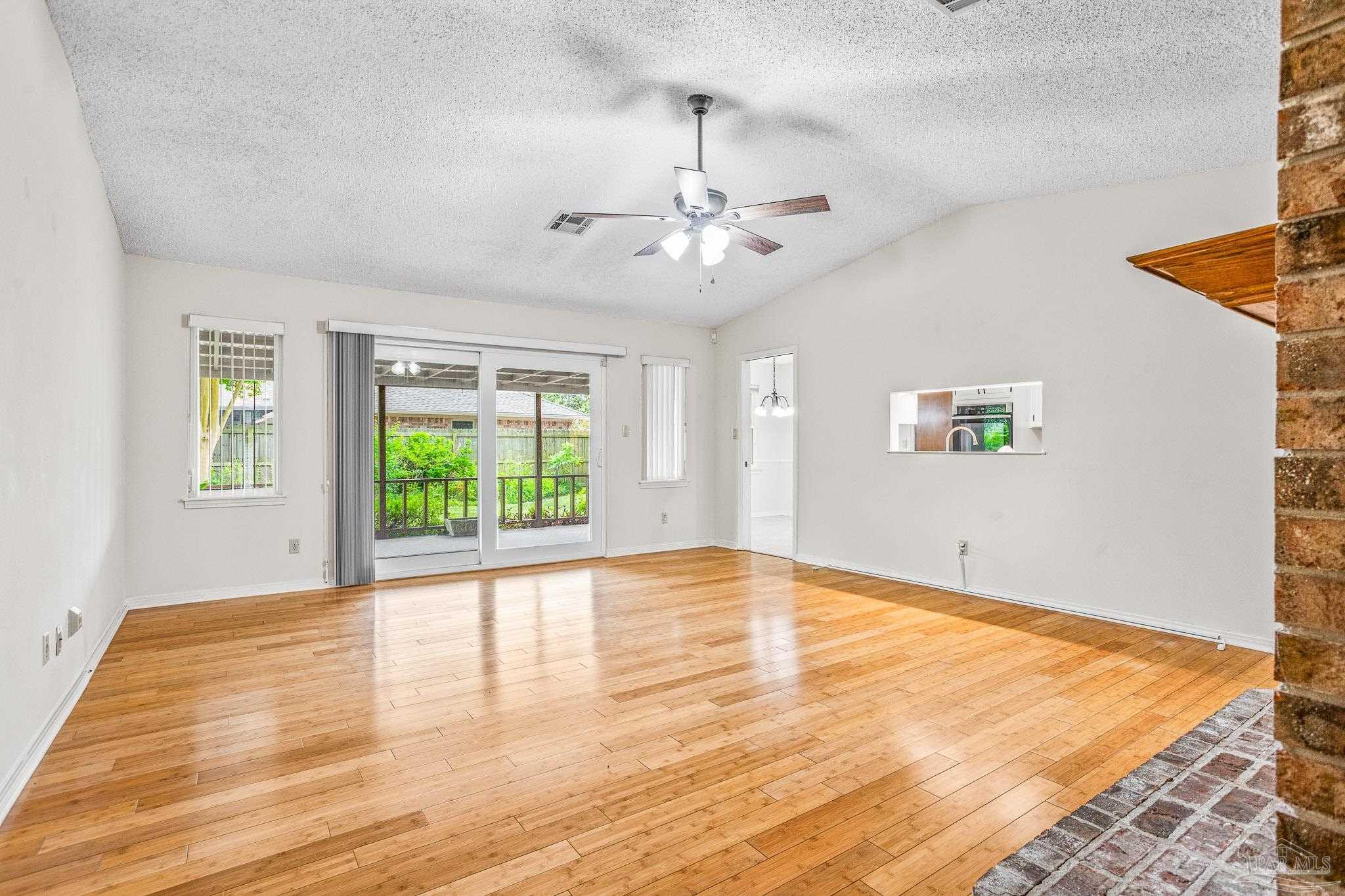 4215 April Road Pensacola, FL 32504 - Photo 27 of 49 Gallery Image 27
