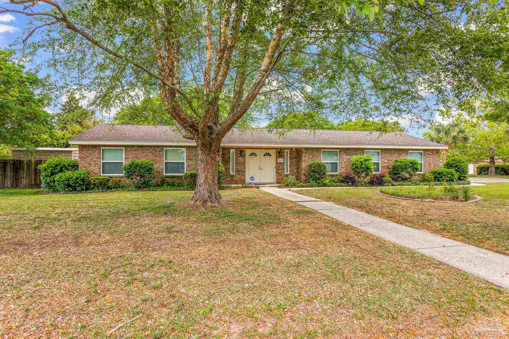 4215 April Road Pensacola, FL 32504 - Photo 3 of 49 Gallery Image 3