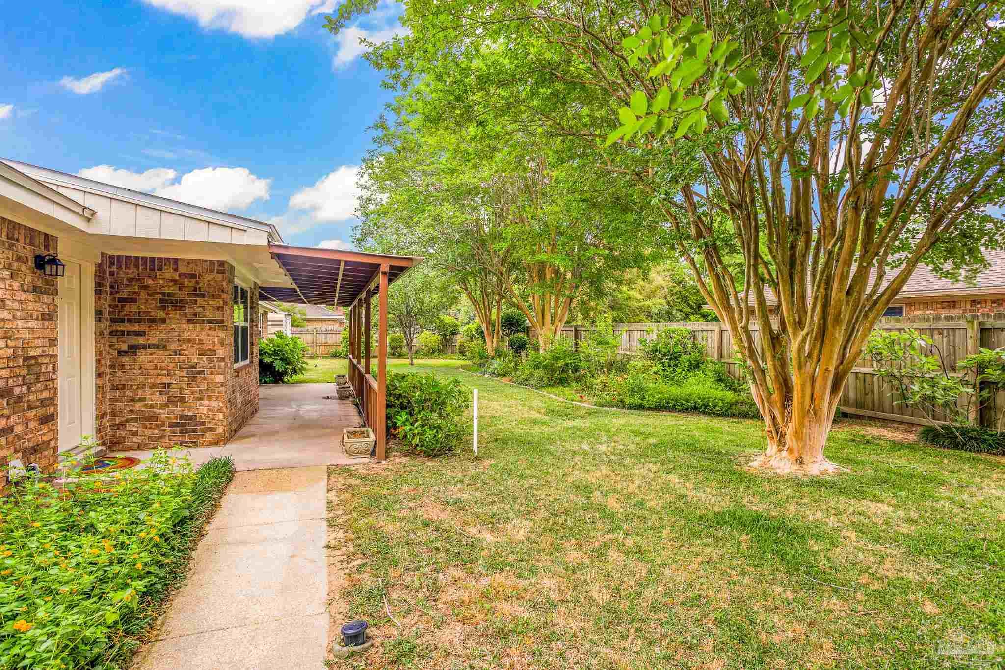 4215 April Road Pensacola, FL 32504 - Photo 6 of 49 Gallery Image 6