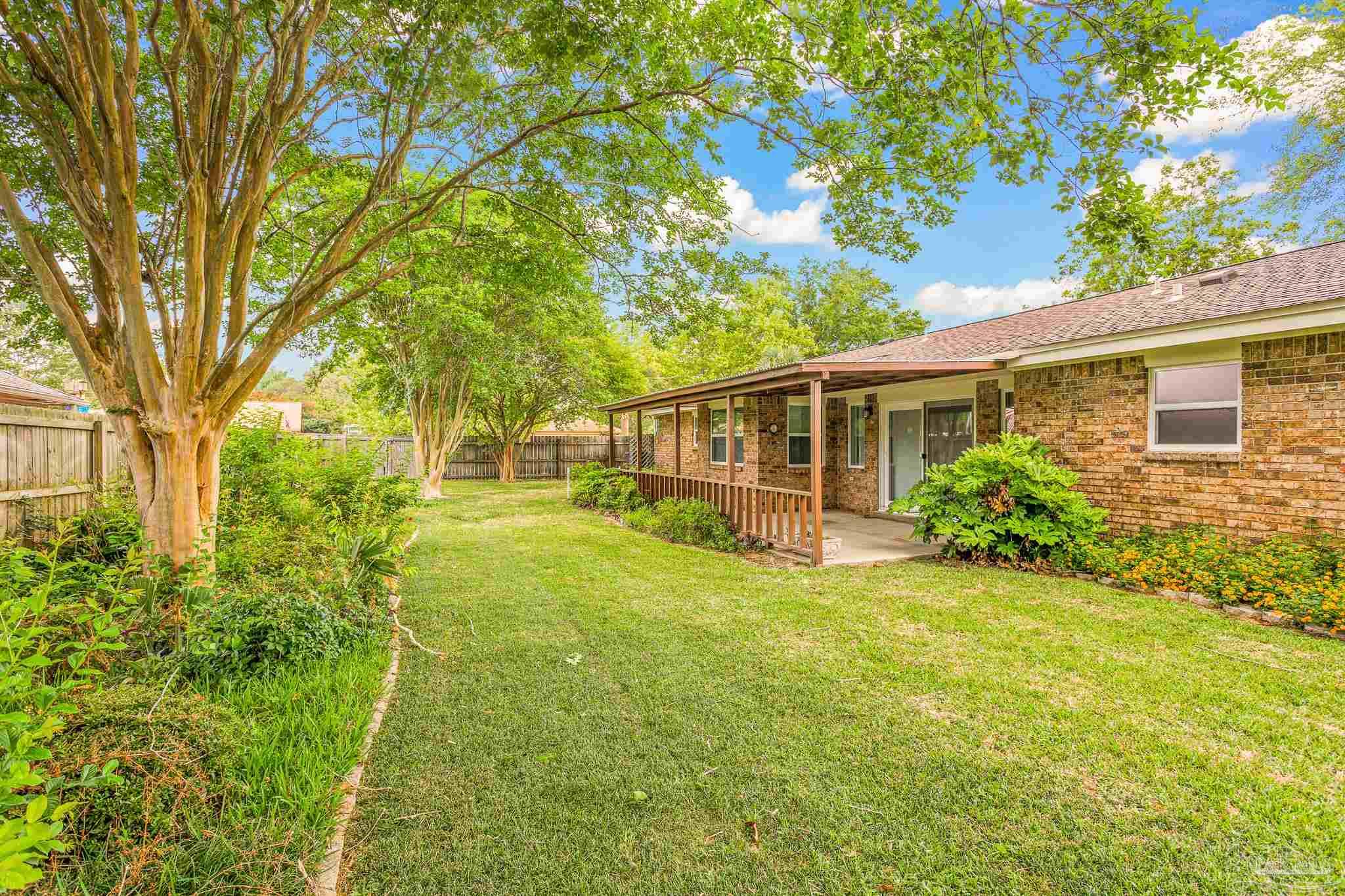 4215 April Road Pensacola, FL 32504 - Photo 9 of 49 Gallery Image 9