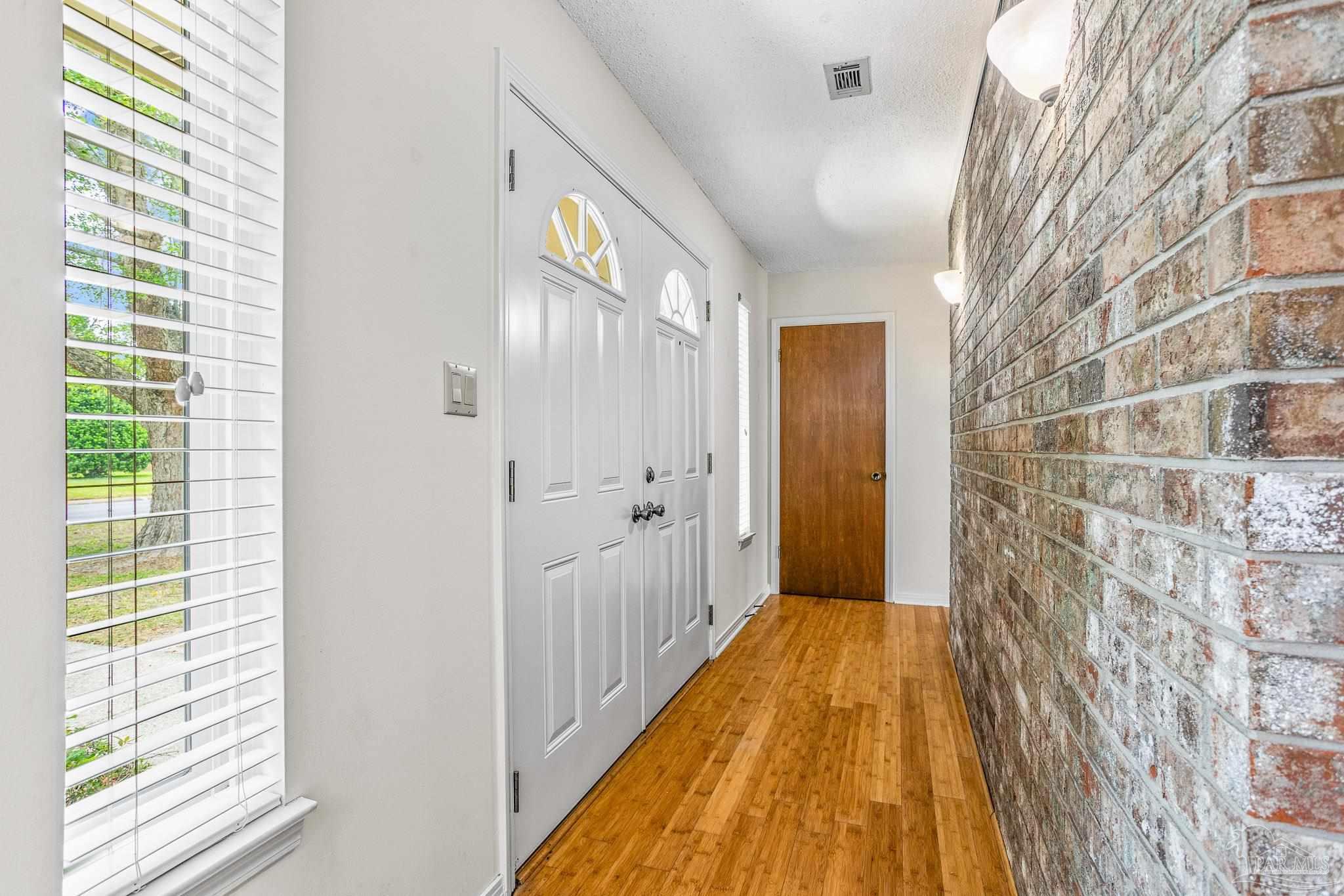 4215 April Road Pensacola, FL 32504 - Photo 10 of 49 Gallery Image 10
