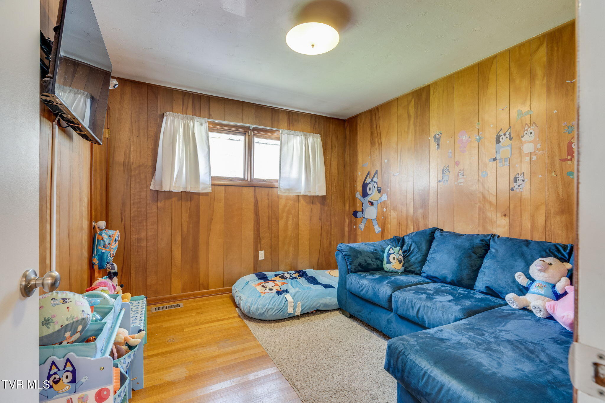 530 East Carters Valley Road Gate City, VA 24251 - Photo 18 of 31 018