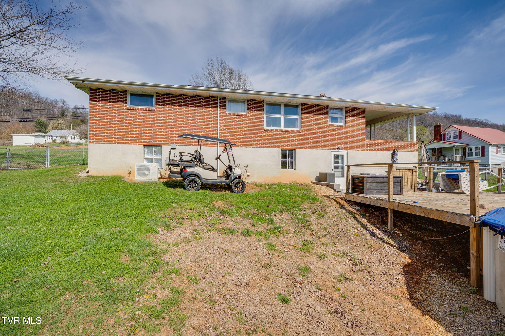 530 East Carters Valley Road Gate City, VA 24251 - Photo 27 of 31 027