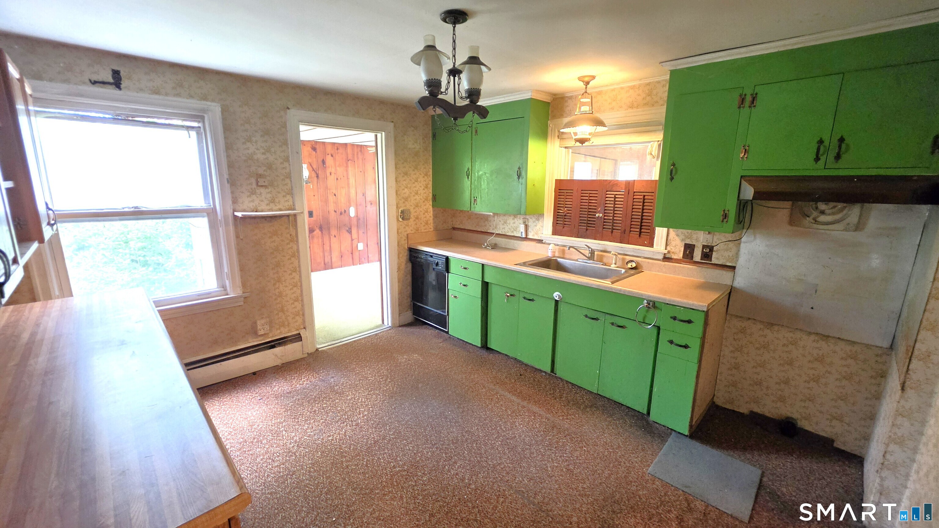 398 Ripley Hill Road Coventry, CT 06238 - Photo 5 of 19