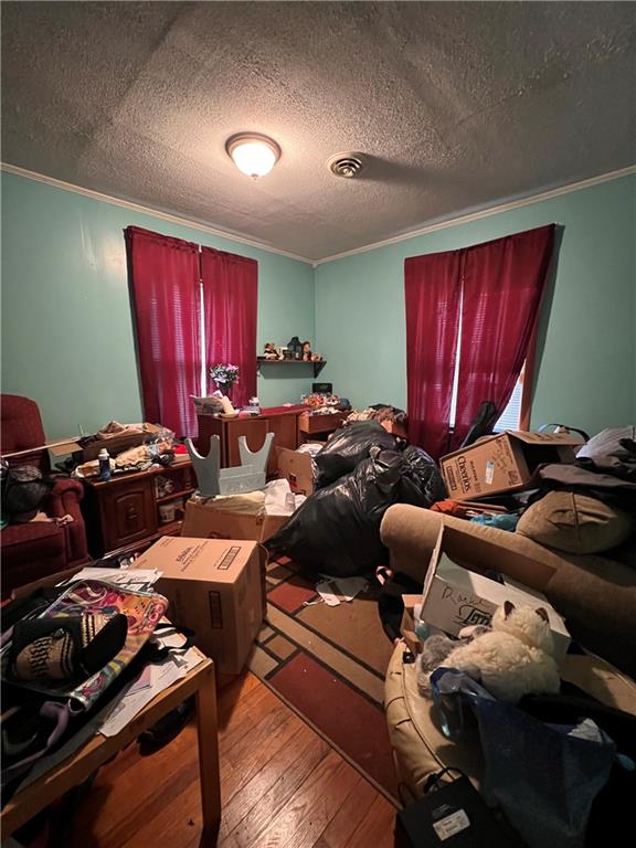 423 Spring Avenue Ellwood City, PA 16117 - Photo 20 of 20 a room with furniture or couch and a window