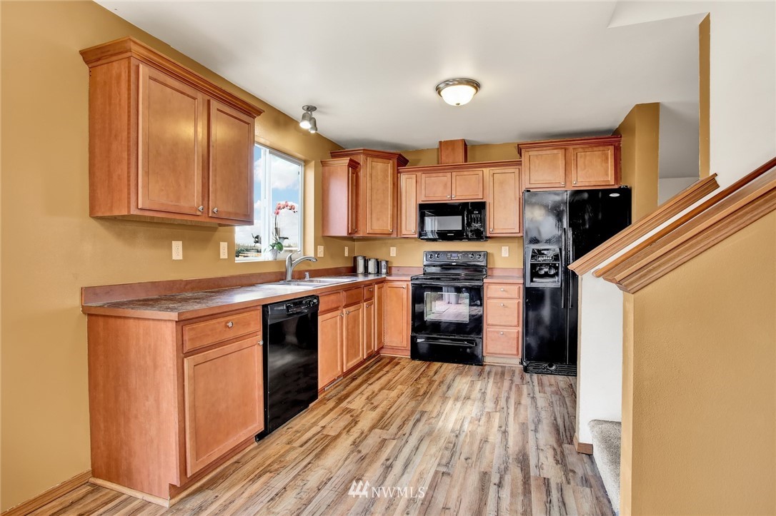3143 Hopewell Road Everson, WA 98247 - Photo 4 of 23