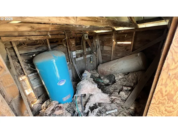 a bird view of a backyard