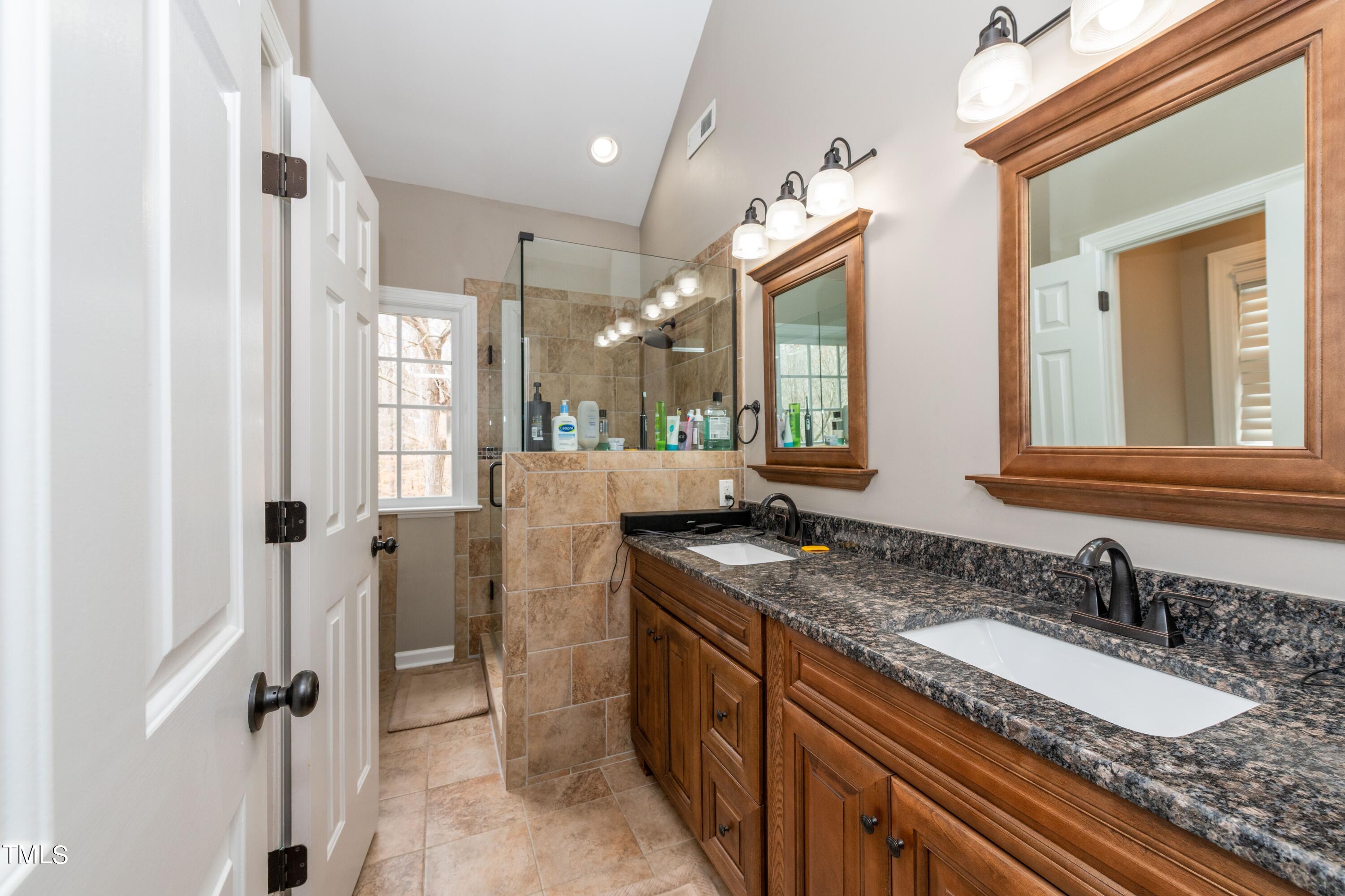 415 King George Loop Cary, NC 27511 - Photo 23 of 39 028_Primary Bath