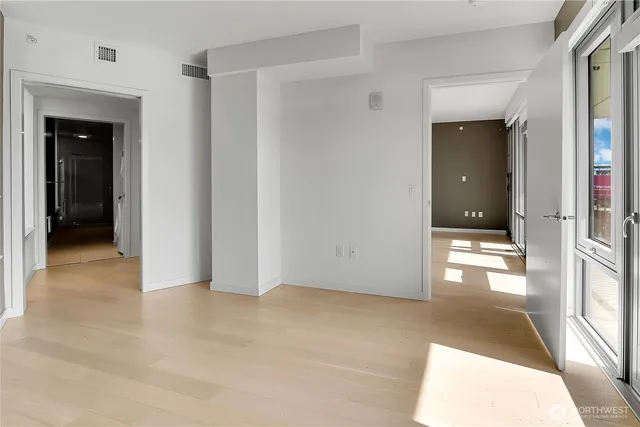 $585,000 | 590 1st Avenue South, Unit 601, Seattle, WA 98104