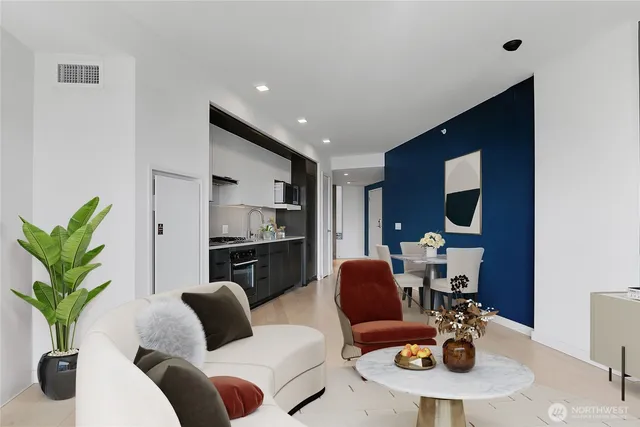 $585,000 | 590 1st Avenue South, Unit 601, Seattle, WA 98104