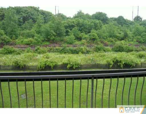 1635 Raspberry Court Edison, NJ 08817 - Photo 7 of 7