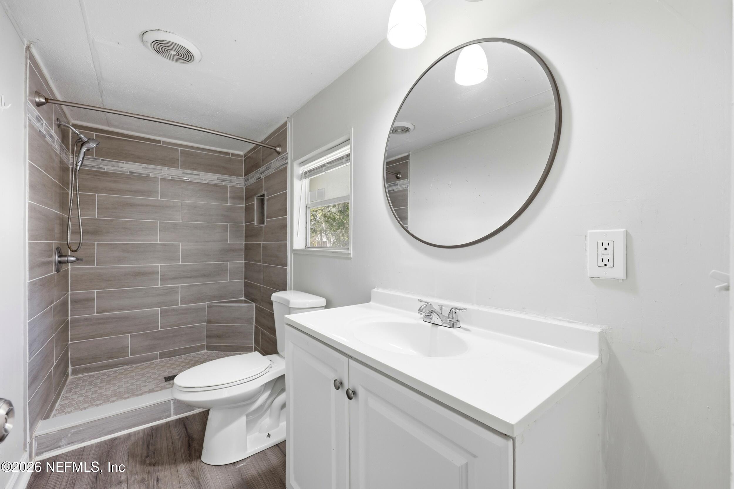 111 Hurst Street St. Augustine, FL 32084 - Photo 14 of 32 Primary bath