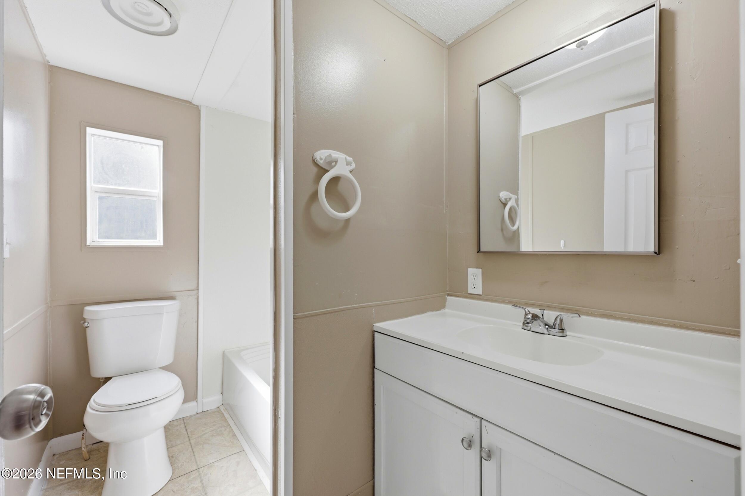 111 Hurst Street St. Augustine, FL 32084 - Photo 19 of 32 2nd bath