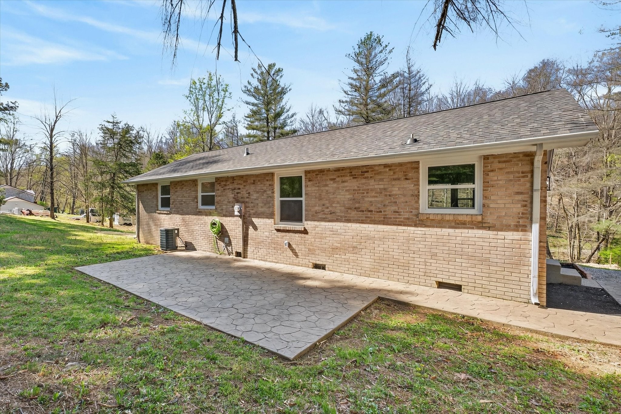 5075 Logan Road Cunningham, TN 37052 - Photo 19 of 26