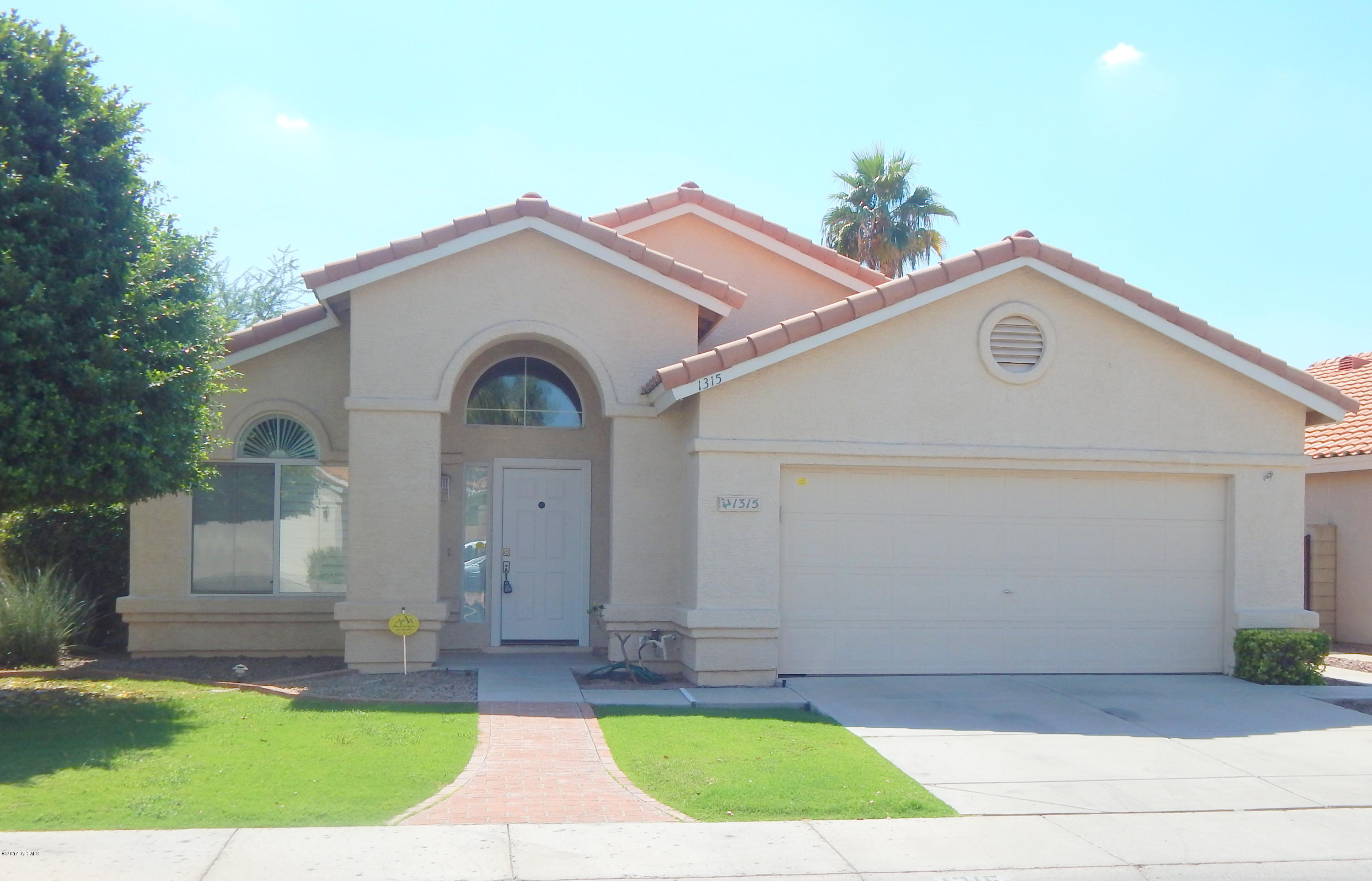 1315 East St John Road Phoenix, AZ 85022 - Photo 1 of 26 DSCN0280
